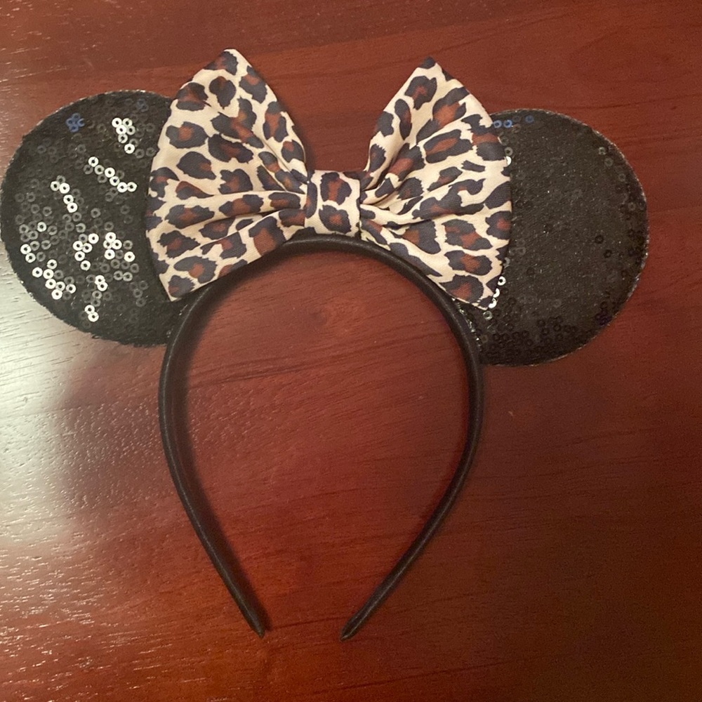 Disney Mickey Mouse ears with bow headband